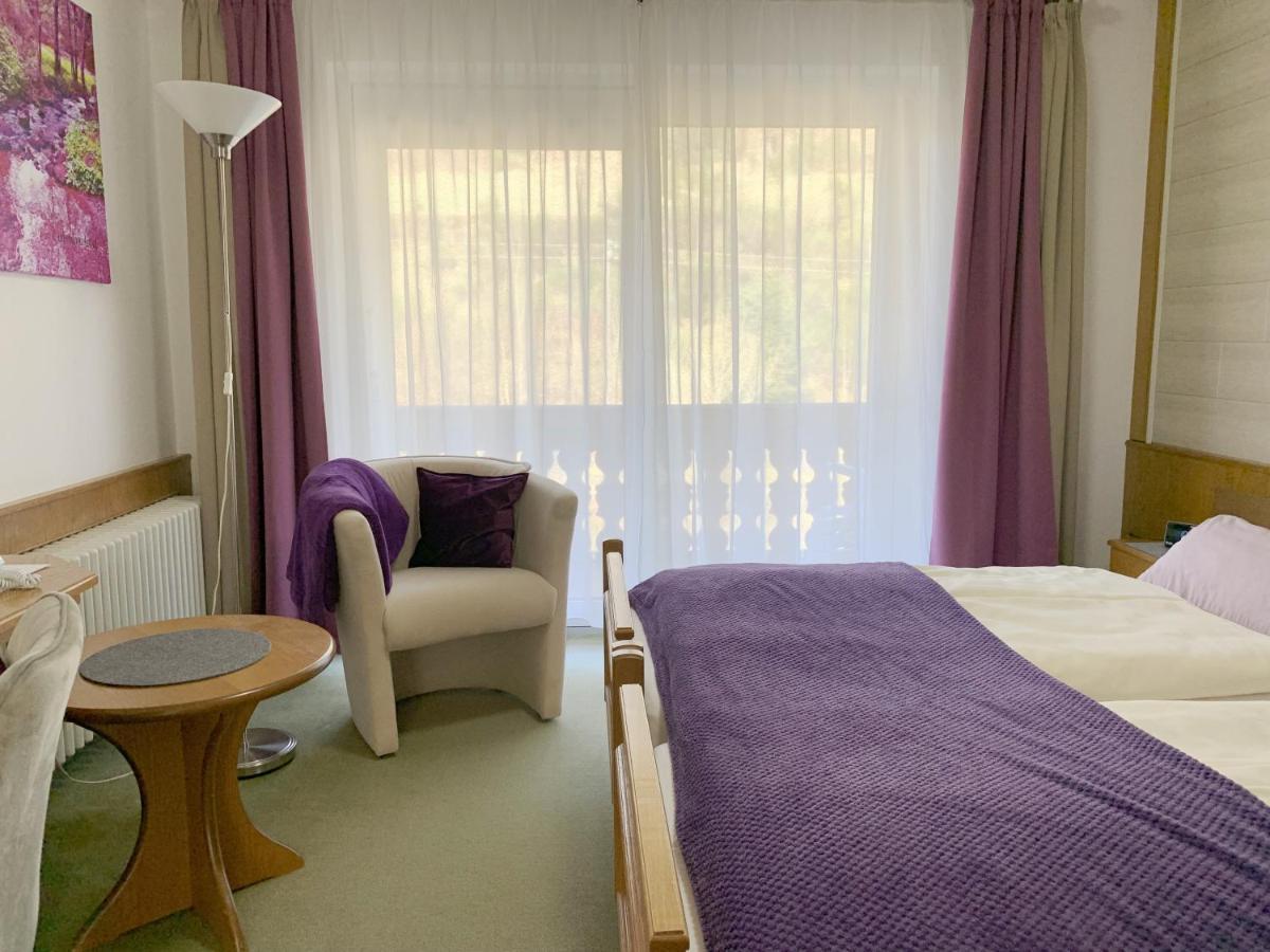 Landhotel Untere Kapfenhardter Muehle Unterreichenbach Exterior foto